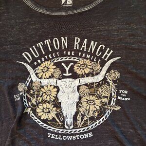 Paramount Network Yellowstone Dutton Ranch Womens 1X Large  Black Yellow flowers